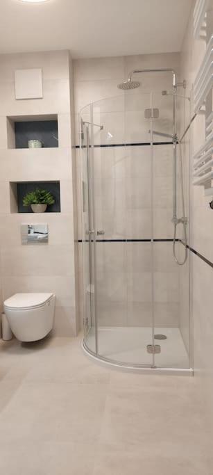Urokliwy Apartament Baltyk Nieopodal Gdyni New Apartment Pogorze Bagian luar foto